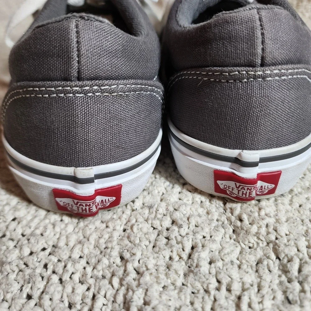 VANS  Pewter Gray Canvas Sneakers Shoes Youth Size 5 Lace Up Comfort